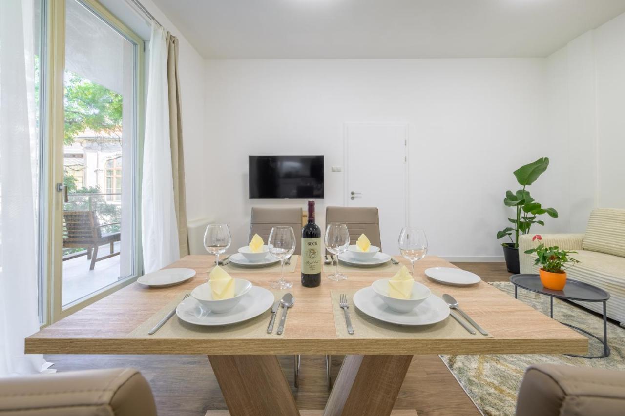 Apartament Millenium Spa-Heroes Budapeszt Zewnętrze zdjęcie