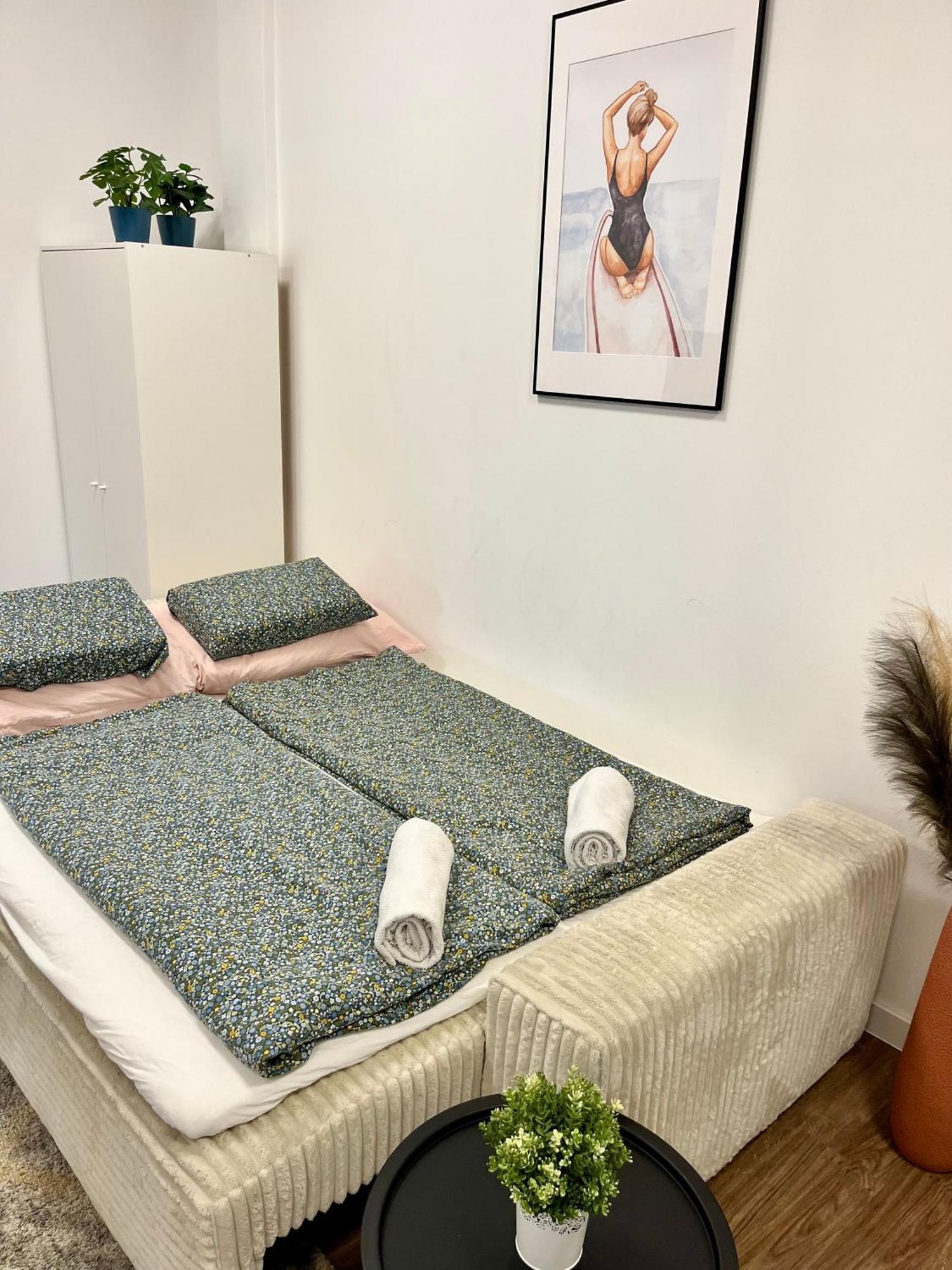 Apartament Millenium Spa-Heroes Budapeszt Zewnętrze zdjęcie